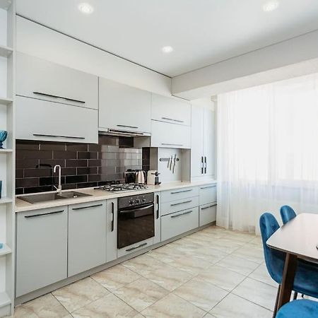 Rich Bunny Apartment คีชีเนา ภายนอก รูปภาพ